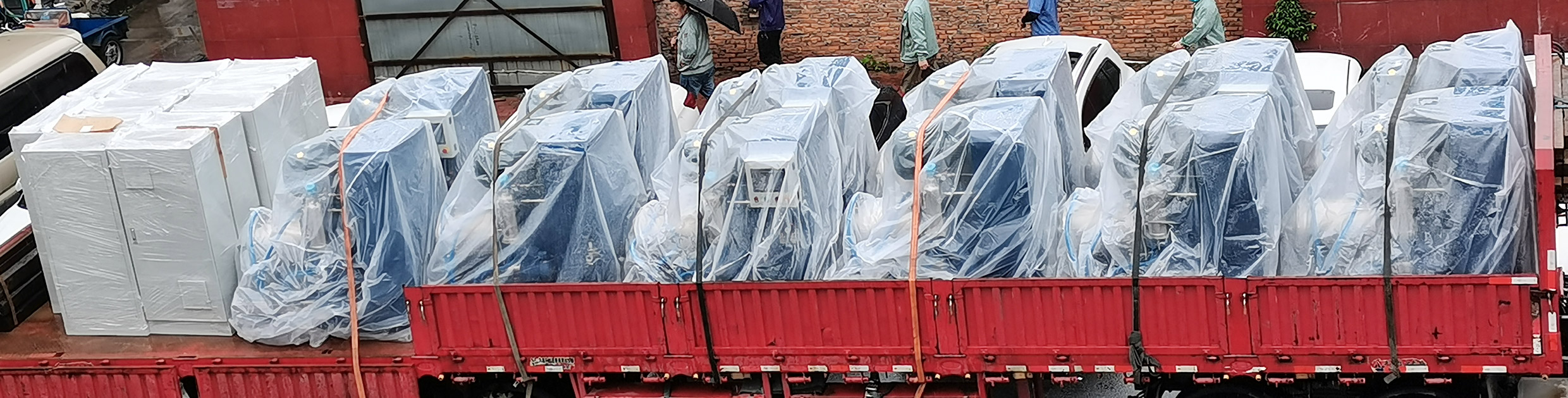 出荷！12台のBoyee砂光機と33台の混合タンクが正式に出荷され、分散染料業界に応用された！